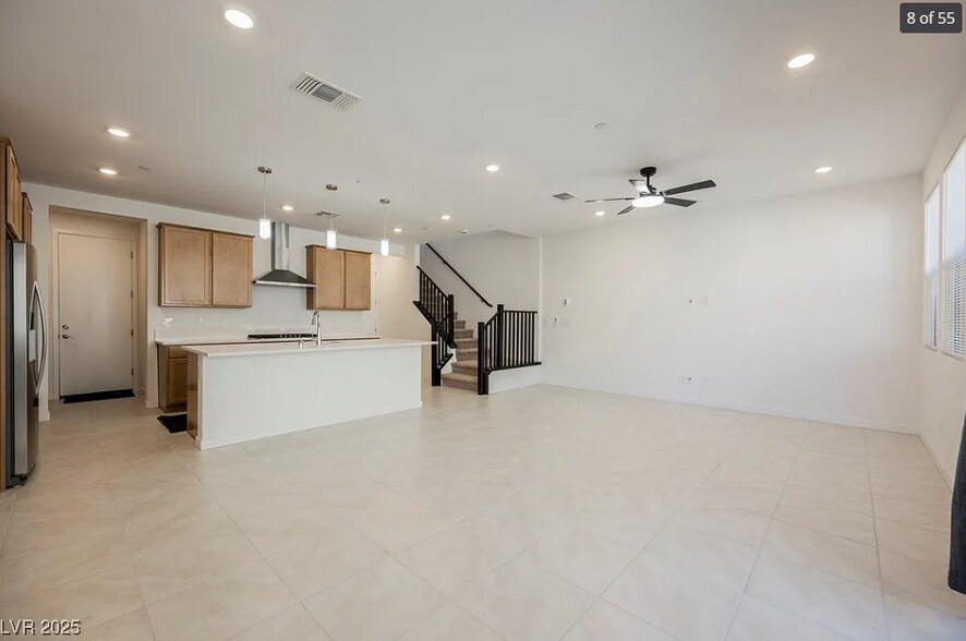 Building Photo - 2487 Altitude St