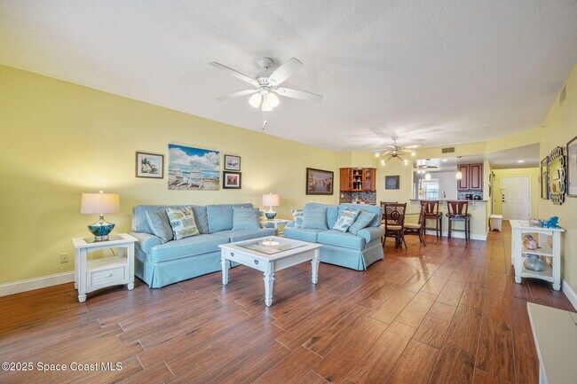 Building Photo - 8700 Ridgewood Ave