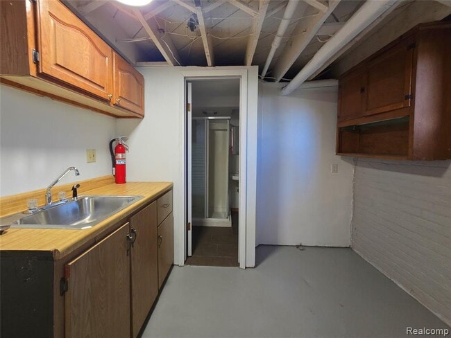 Building Photo - 26850 Seven Mile W