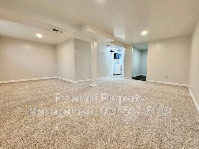 Building Photo - 3894 W Marcus Rd