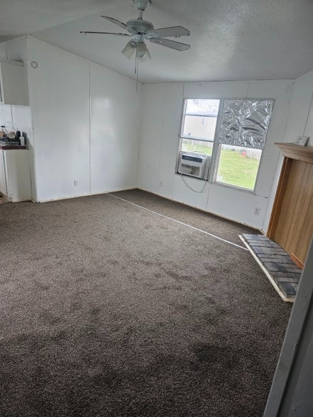 Building Photo - 1801 S Business 45