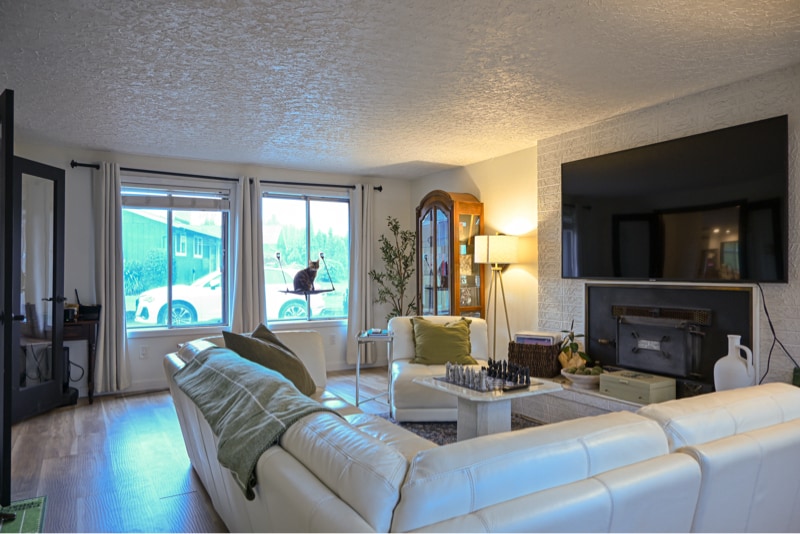 Building Photo - 3107 NW Lakeridge Dr