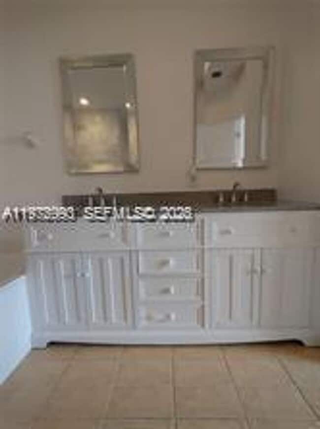 Building Photo - 8546 SW 165th Pl