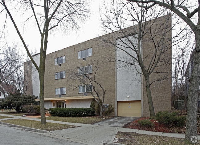 Primary Photo - Webster Terrace I