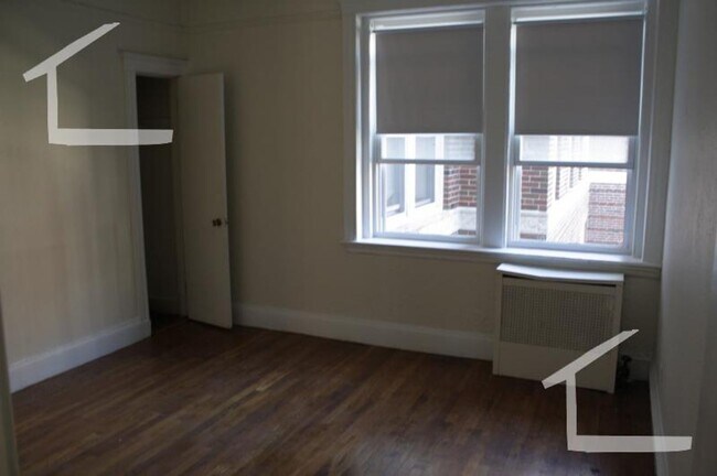 Building Photo - No Brokers Fee, No Security Deposit, heat, Hot Water Included, Laundry on a Site, Parking