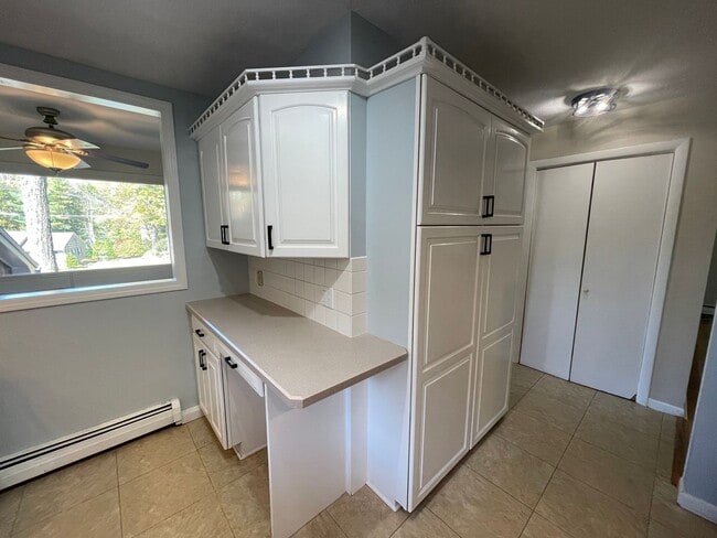 Building Photo - 4BR/1.5 Bath in Dalton – $2,800/mo Peacefu...