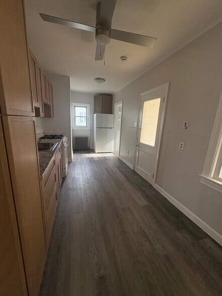 Building Photo - 401 Lafayette Ave