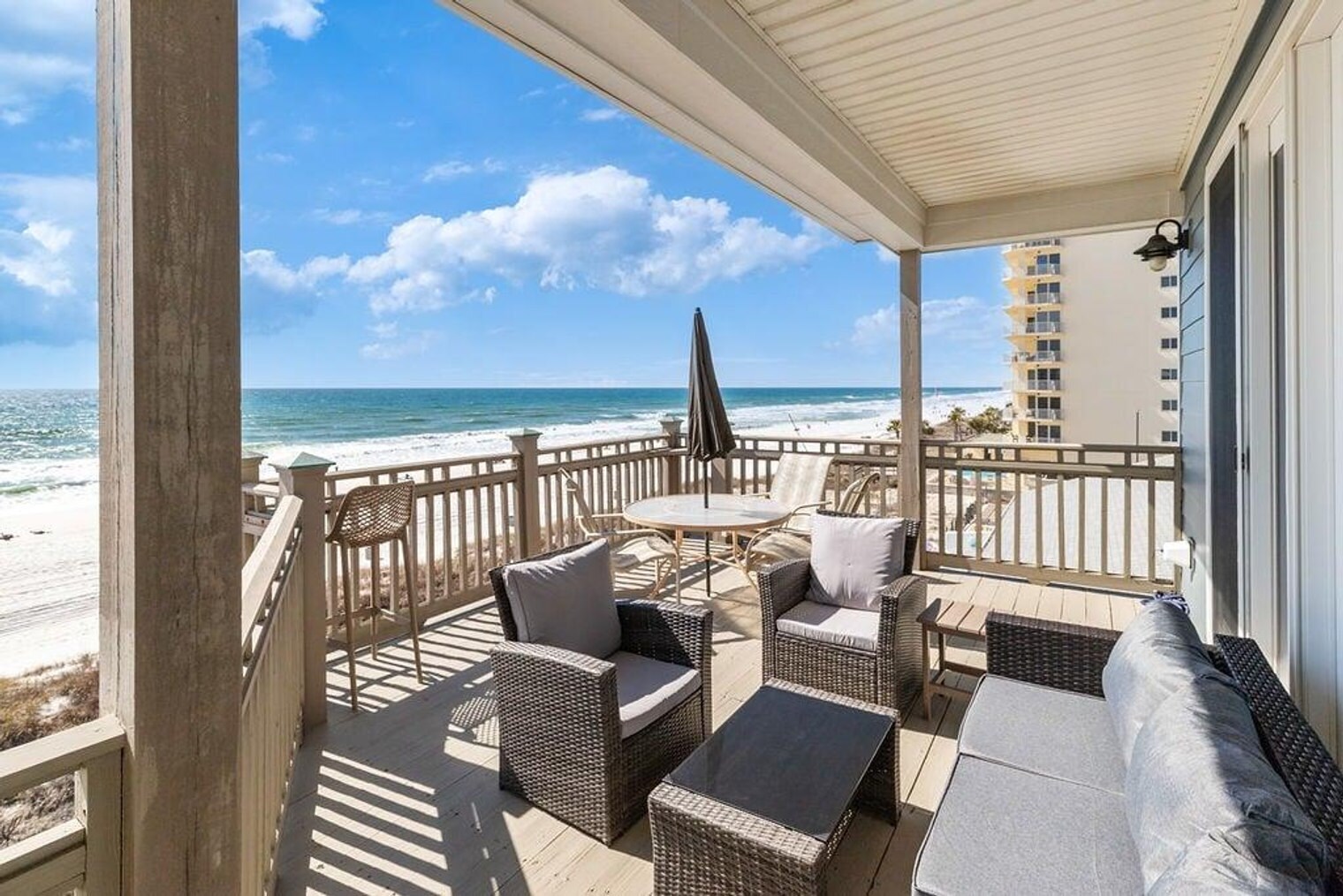 Building Photo - 8515 Surf Dr