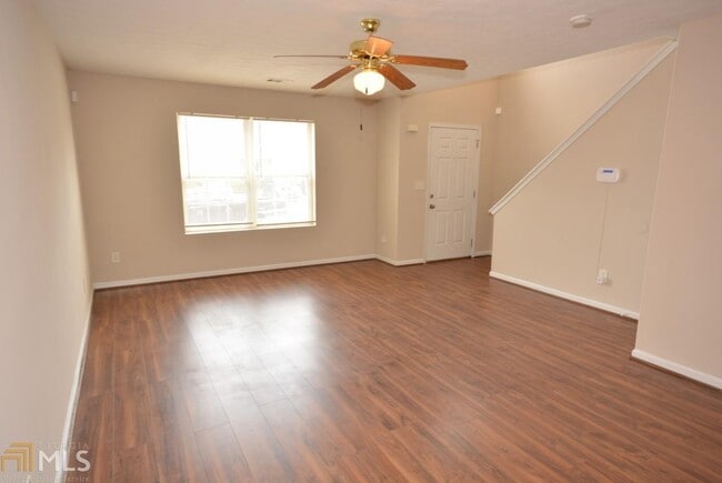Building Photo - 1525 Eastern Sunrise Ln