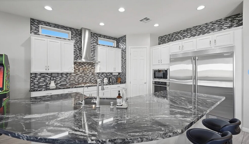 Building Photo - 3922 Jacob Lake Cir