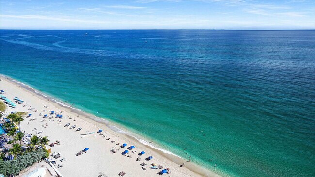 Building Photo - 4020 Galt Ocean Dr