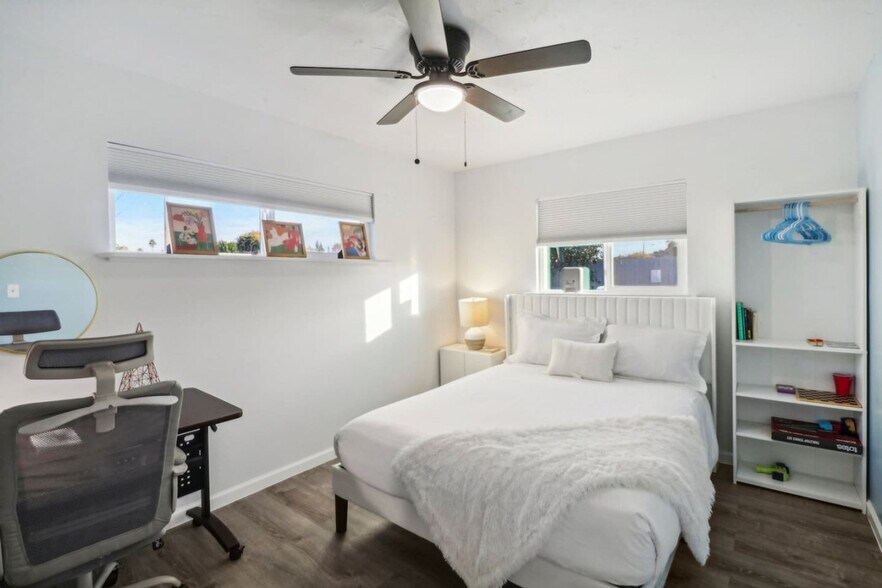 Building Photo - 1319 Lexington Ave