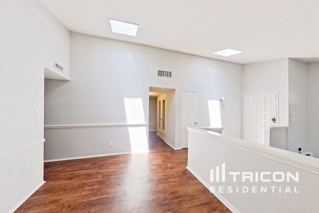 Building Photo - 3816 Aspenwood Dr