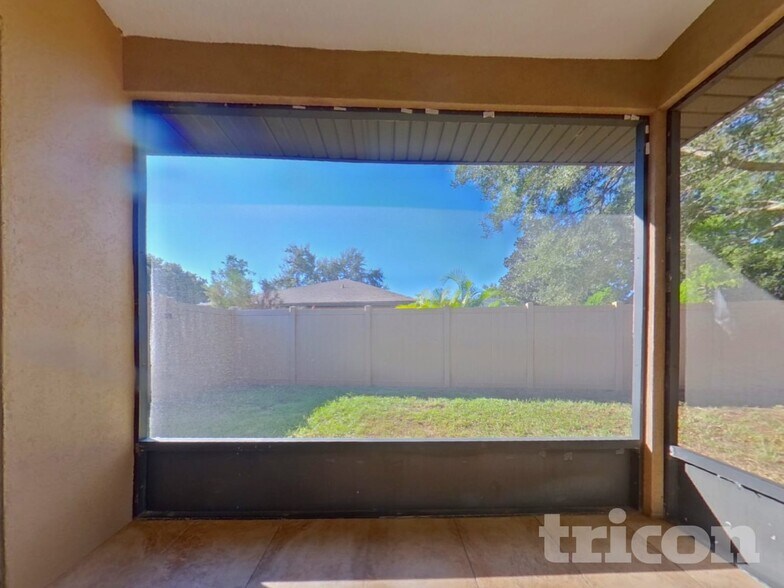 Building Photo - 4680 Treasure Cay Rd