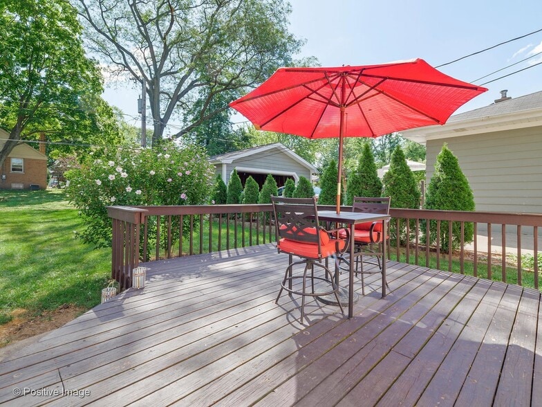 Building Photo - 519 S Williston St