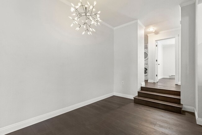Building Photo - Remodeled One bedroom Woodstock Unit