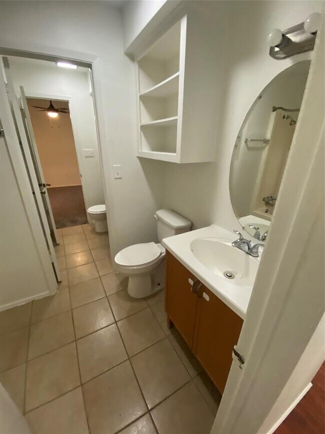 Building Photo - 1508 No Mor Cove