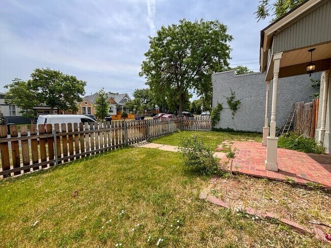 Building Photo - 3715 N Lafayette St