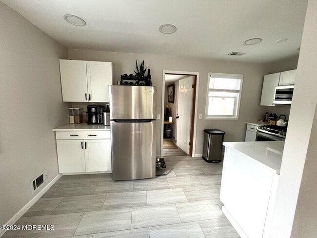 Building Photo - 3915 Smith Dr
