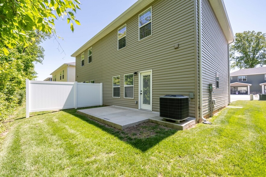 Building Photo - 1026 Sweet Amy Wy