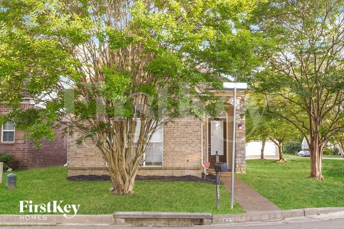 Building Photo - 7923 Bay Meadow Cir S