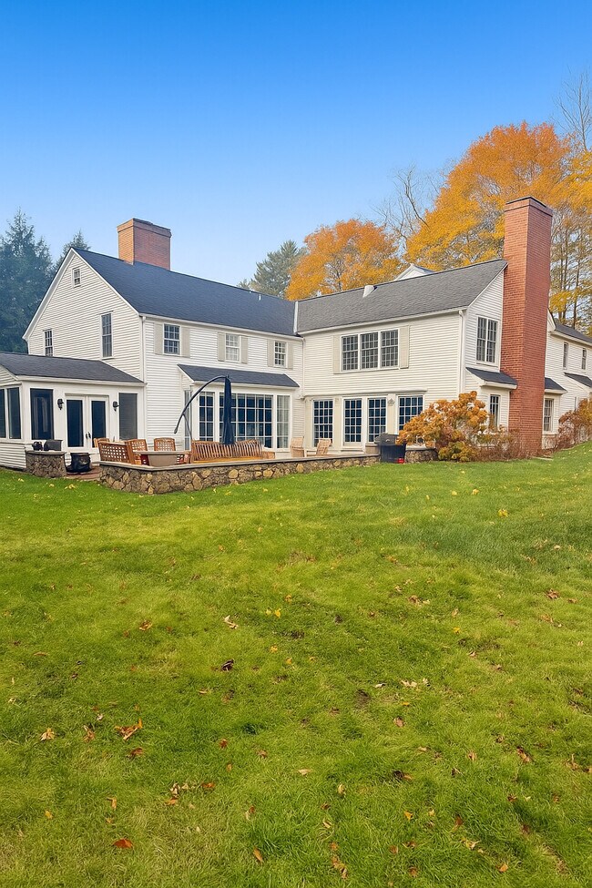 Building Photo - 142 Brookside Rd