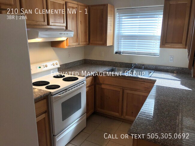 Building Photo - 210 San Clemente Ave NW