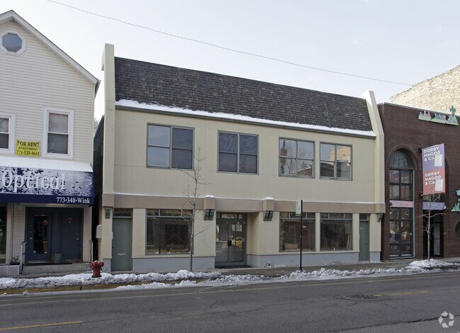 Primary Photo - 2740 N Lincoln Ave