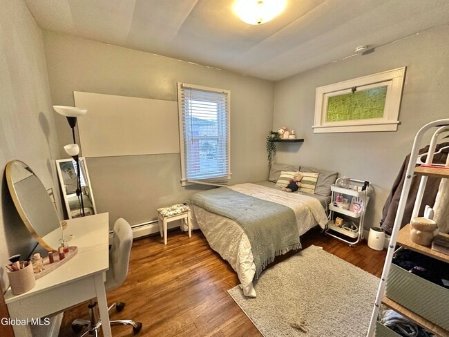 Building Photo - 36 Daytona Ave