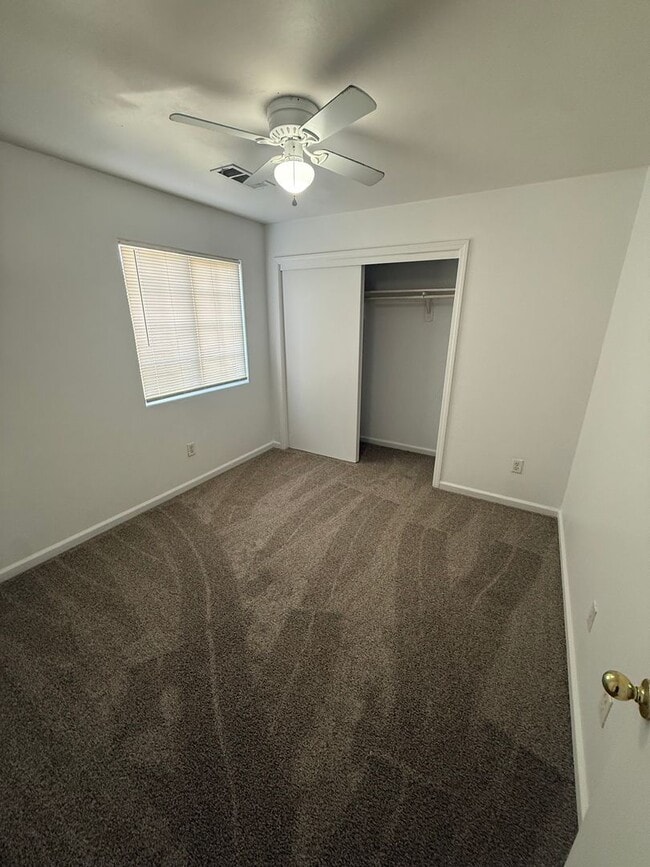 Building Photo - Cozy 3-Bedroom Home in Northeast Bakersfield