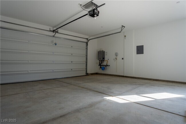 Building Photo - 3248 Waterstone Ave