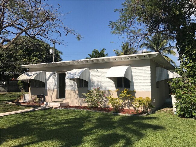 Primary Photo - 201 Flagler Dr