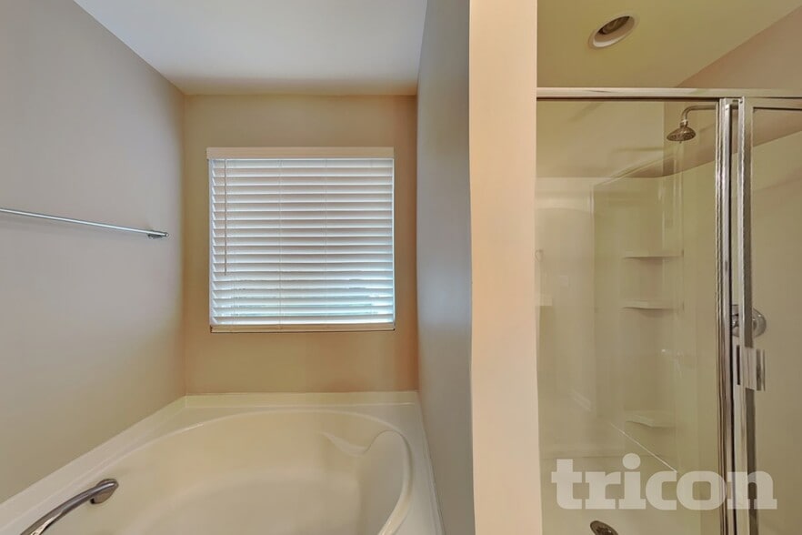 Building Photo - 2644 Andes Dr