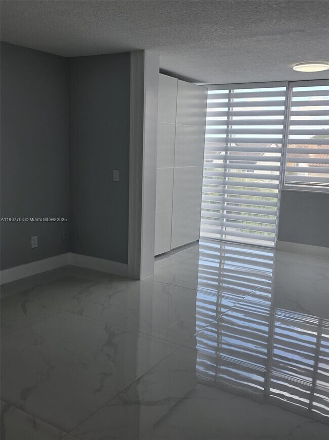 Building Photo - 11755 SW 18th St