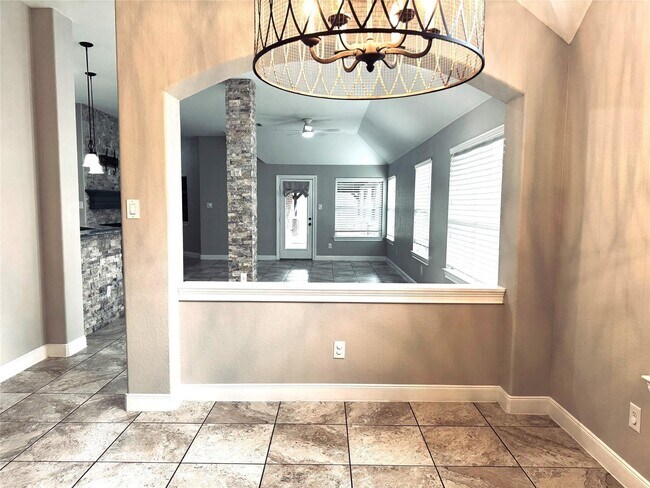 Building Photo - 20326 Granophyre Ln