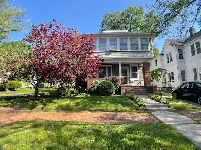 Primary Photo - Home Near Bradley University