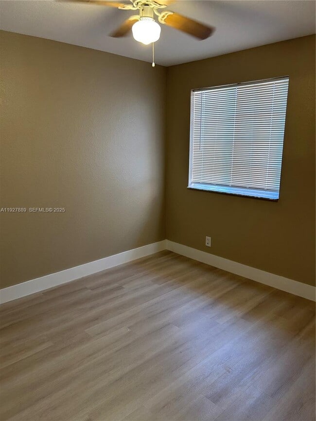 Building Photo - 3940 NW 92nd Ave