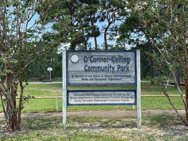 Building Photo - 4BR/3BA with privacy fenced backyard