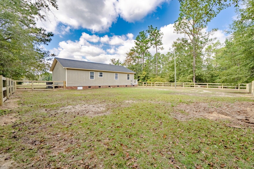 Building Photo - 12021 Purcell Rd