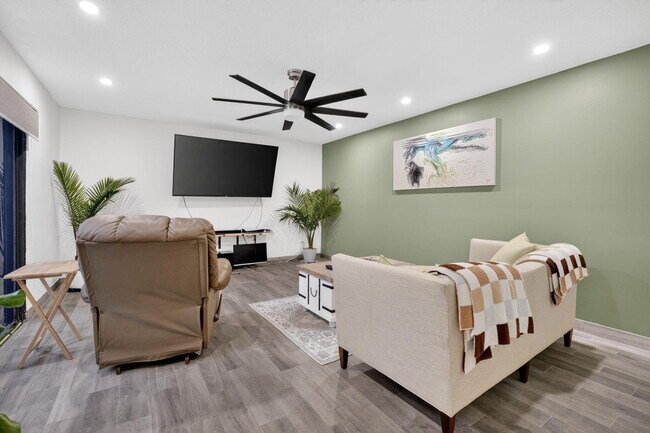 Building Photo - 110 N Delaware Blvd