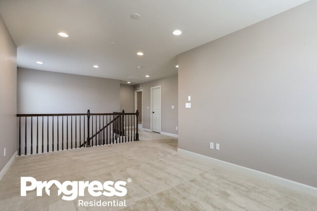 Building Photo - 9763 Uravan St