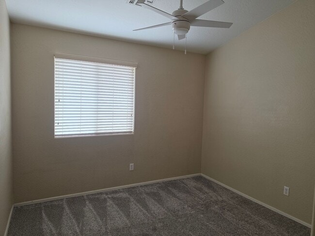 Building Photo - 3BD/2BA South Chandler Home with Pool on Corner Lot!