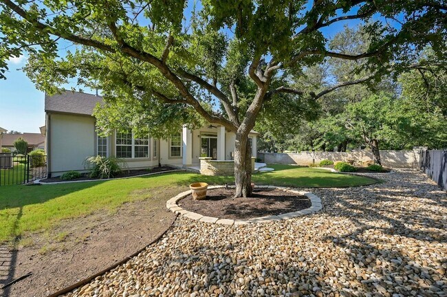 Building Photo - 216 Armstrong Dr