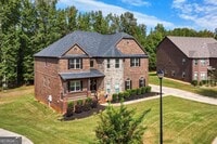 Building Photo - 2214 Golden Eagle Dr
