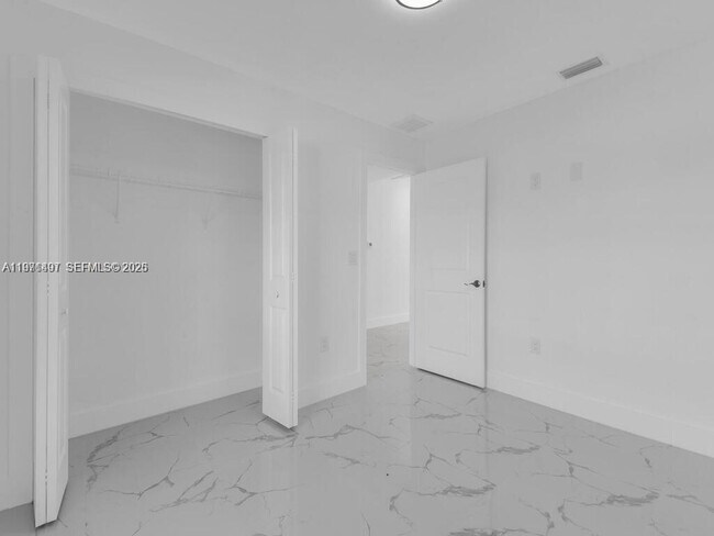 Building Photo - 5117 24th St SW