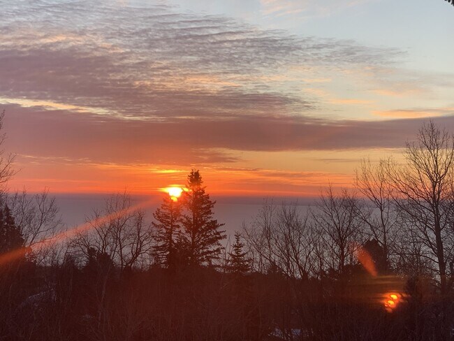 Building Photo - Experience life on Duluth's legendary Skyline Parkway with breathtaking views of Lake Superior an...