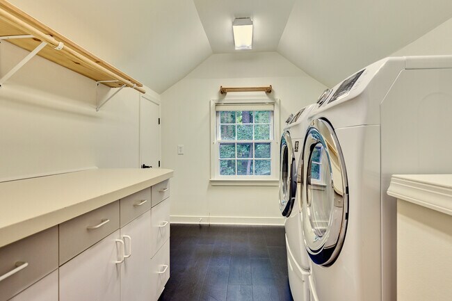 2nd floor laundy room w/ oversized w/d, folding counter, utility sink - 114 Richards Rd