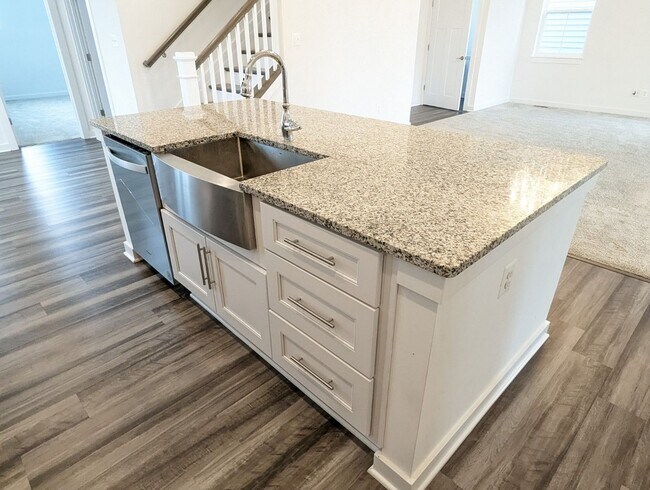Building Photo - 1207 Marsalis Pl
