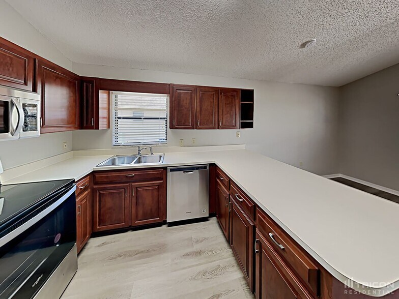 Building Photo - 2715 Wilder Park Dr