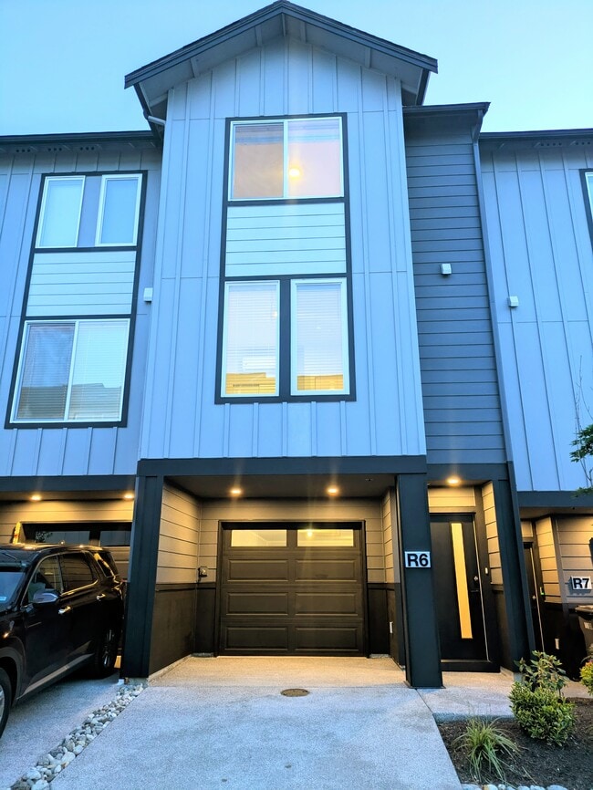 Primary Photo - 14707 87th Ave SE